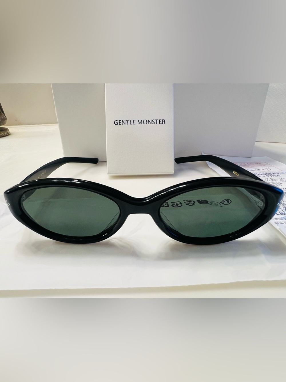 Authentic GENTLE MONSTER Black Oval Sunglasses, 100% Authentic